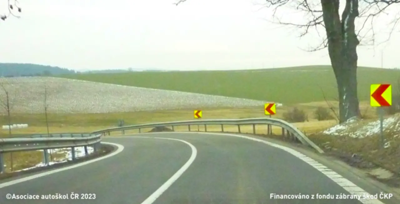 Značka Z 3 Vodicí tabule